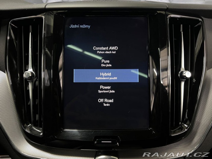 Volvo XC60 T8 AWD R-DESIGN, WEBASTO, 2020