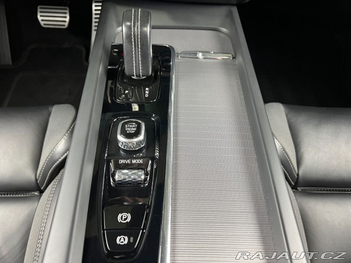 Volvo XC60 T8 AWD R-DESIGN, WEBASTO, 2020