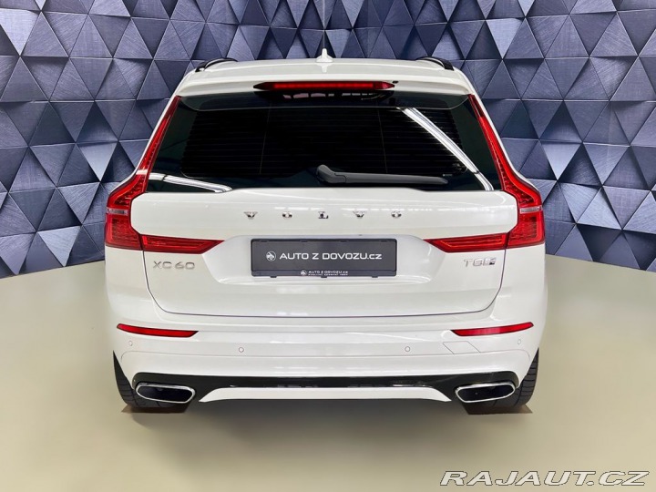 Volvo XC60 T8 AWD R-DESIGN, WEBASTO, 2020