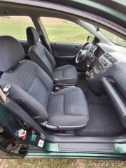 Honda Civic 1,6   i - vtec 5D hatchba 2001