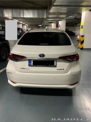 Toyota Corolla 1,8   Hybrid 1.majitel 2020