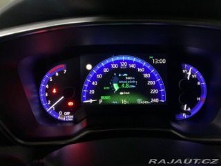 Toyota Corolla 1,8   Hybrid 1.majitel 2020