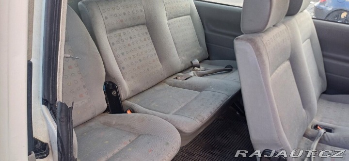 Volkswagen Caravelle 2,5   T4 tdi 75kw long 1800