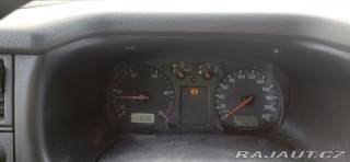 Volkswagen Caravelle 2,5   T4 tdi 75kw long 1800