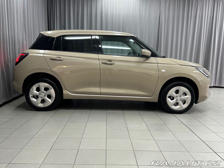 Suzuki Swift Premium AT - k odběru IHN 2026