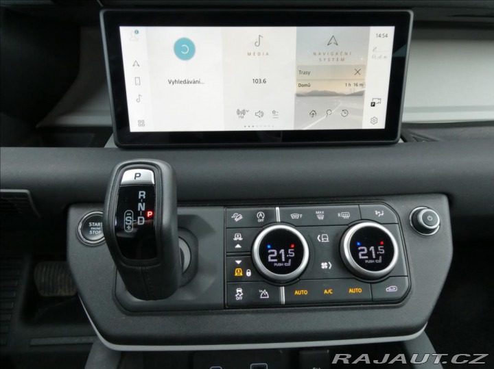 Land Rover Defender 3,0 D250 X-Dyn SE,1.maj,Č 2023