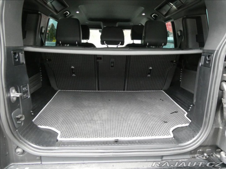 Land Rover Defender 3,0 D250 X-Dyn SE,1.maj,Č 2023