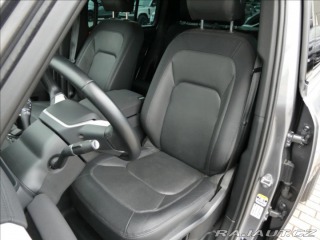Land Rover Defender 3,0 D250 X-Dyn SE,1.maj,Č 2023