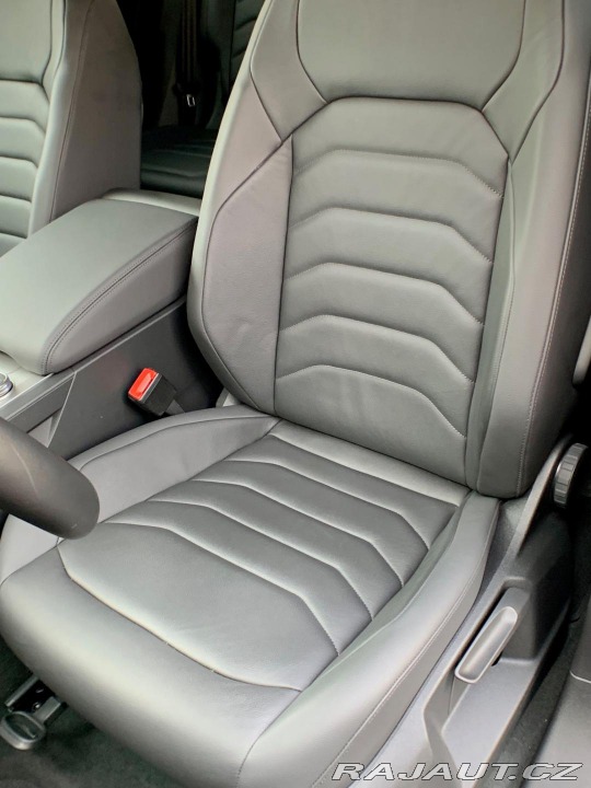 Volkswagen Touareg 3.0 TDI kůže VZDUCH Tažné 2020