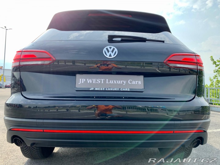 Volkswagen Touareg 3.0 TDI kůže VZDUCH Tažné 2020