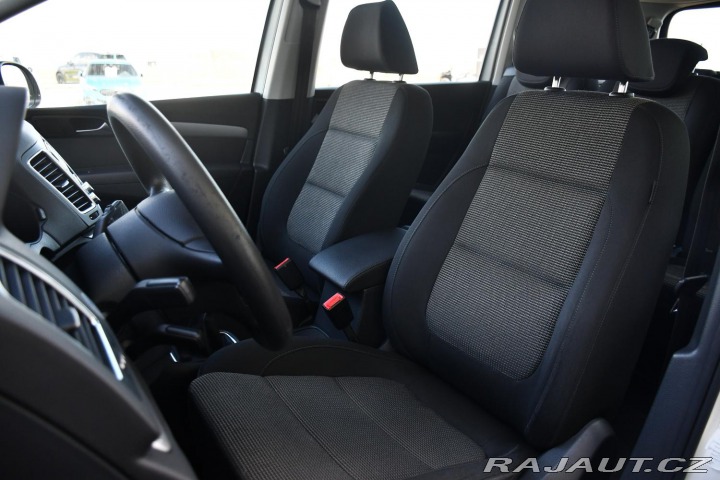 Volkswagen Sharan 2,0TDi 103kW NAVI 7MÍST 2012