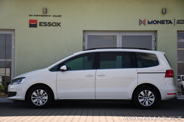 Volkswagen Sharan 2,0TDi 103kW NAVI 7MÍST 2012