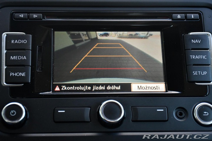 Volkswagen Sharan 2,0TDi 103kW NAVI 7MÍST 2012