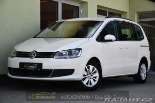 Volkswagen Sharan 2,0TDi 103kW NAVI 7MÍST 2012