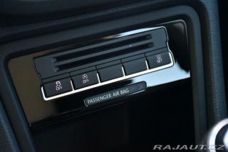 Volkswagen Sharan 2,0TDi 103kW NAVI 7MÍST 2012