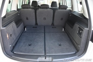 Volkswagen Sharan 2,0TDi 103kW NAVI 7MÍST 2012