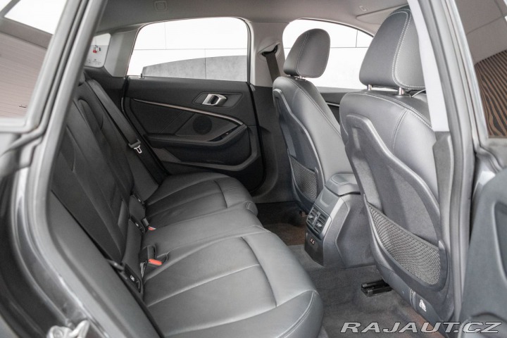 BMW 2 218d LUXURY*KESSY*DPH*ČR 2020