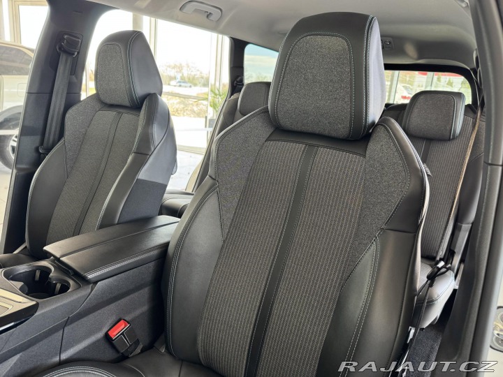 Peugeot 5008 1,2PT 130*ALLURE*7míst*Ta 2021