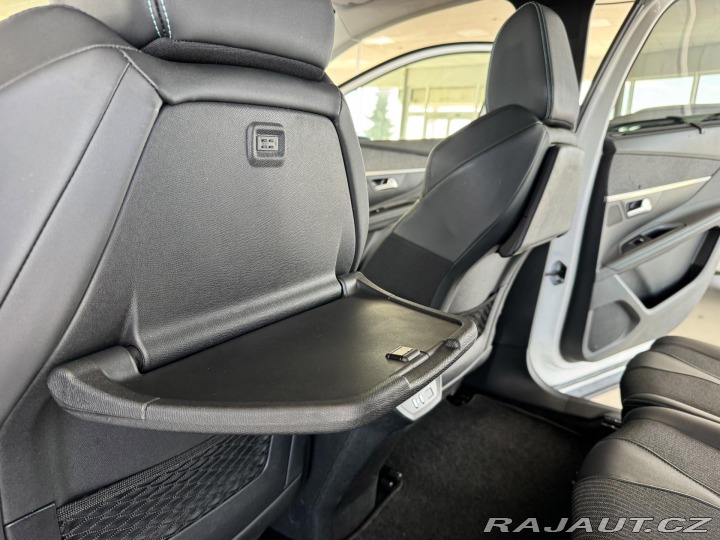 Peugeot 5008 1,2PT 130*ALLURE*7míst*Ta 2021