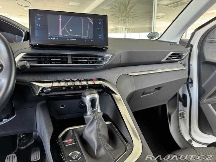 Peugeot 5008 1,2PT 130*ALLURE*7míst*Ta 2021