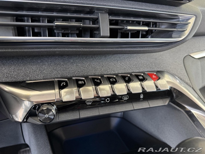 Peugeot 5008 1,2PT 130*ALLURE*7míst*Ta 2021