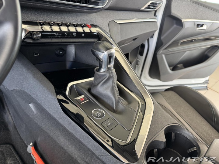 Peugeot 5008 1,2PT 130*ALLURE*7míst*Ta 2021