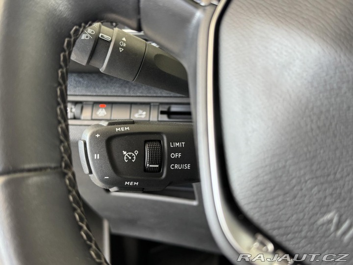 Peugeot 5008 1,2PT 130*ALLURE*7míst*Ta 2021