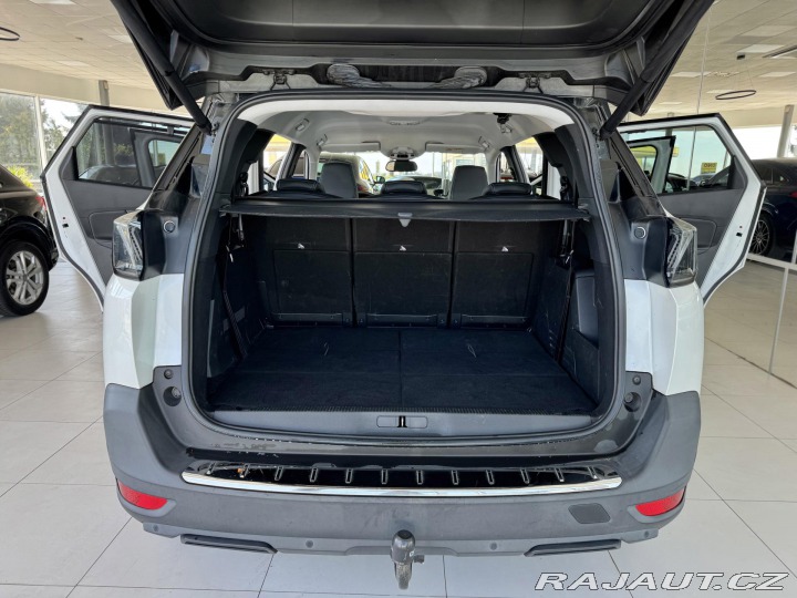 Peugeot 5008 1,2PT 130*ALLURE*7míst*Ta 2021