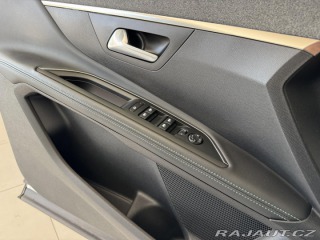 Peugeot 5008 1,2PT 130*ALLURE*7míst*Ta 2021