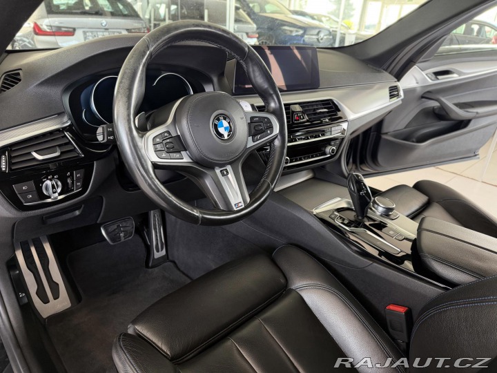 BMW 5 530i xDrive*M-SPORT*HeadU 2017