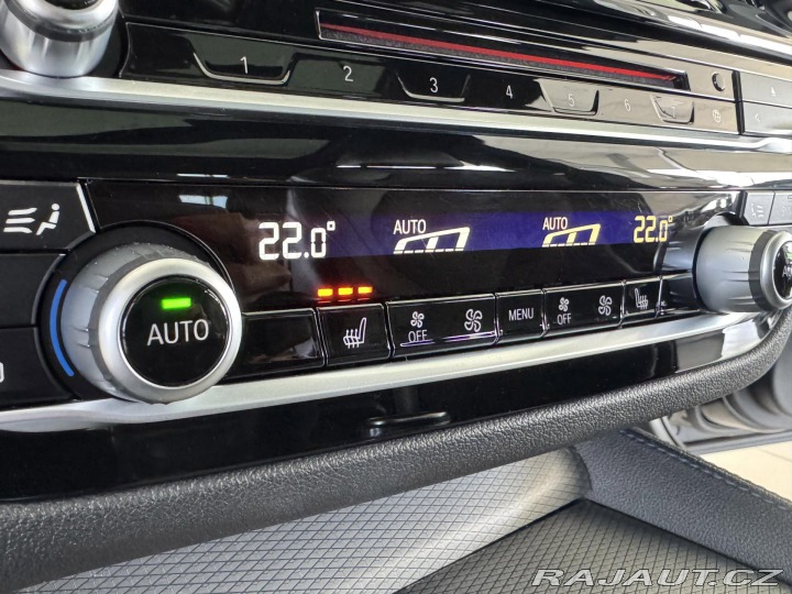 BMW 5 530i xDrive*M-SPORT*HeadU 2017