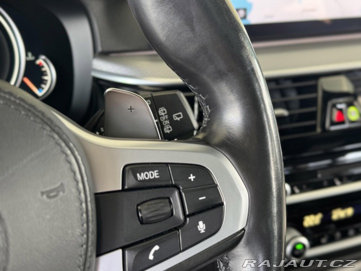 BMW 5 530i xDrive*M-SPORT*REZER 2017