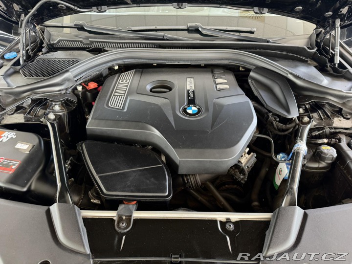 BMW 5 530i xDrive*M-SPORT*HeadU 2017