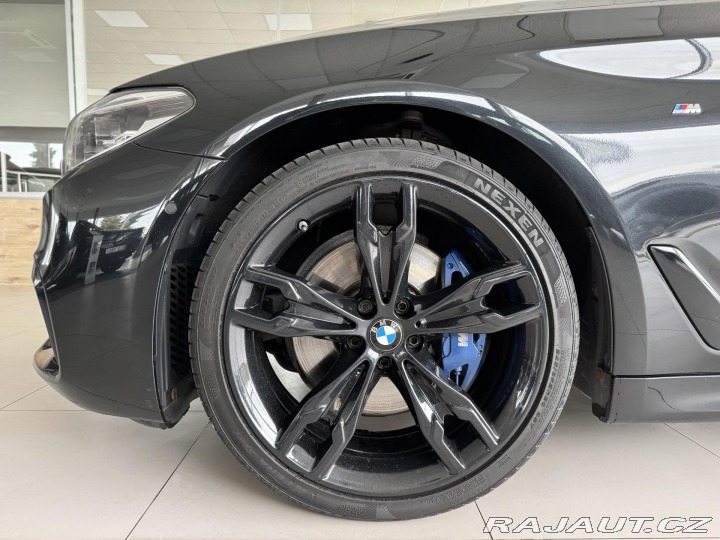 BMW 5 530i xDrive*M-SPORT*REZER 2017