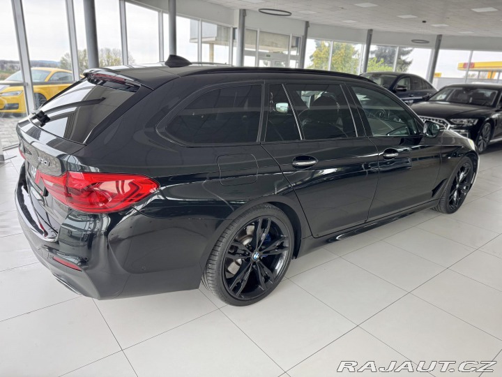 BMW 5 530i xDrive*M-SPORT*REZER 2017