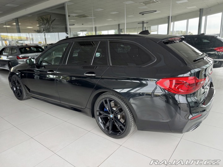BMW 5 530i xDrive*M-SPORT*REZER 2017