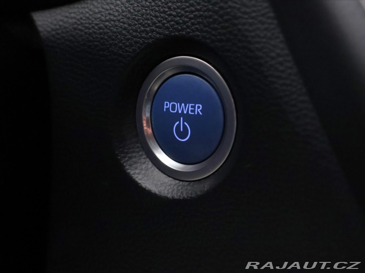 Toyota Corolla 1,8 HB Executive Aut. DPH 2023