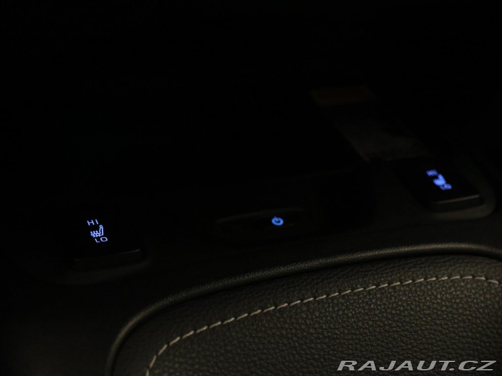 Toyota Corolla 1,8 e-CVT HYBRID GR SPORT 2021