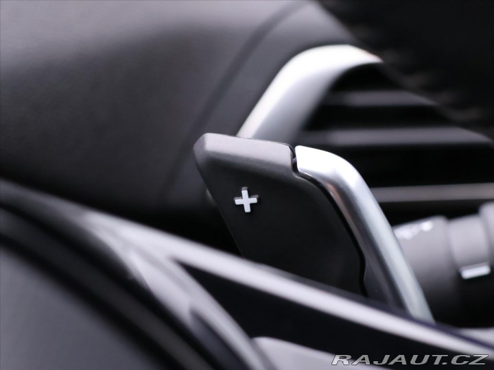Peugeot 3008 1,2 PT 130k Aut. LED CZ D 2023