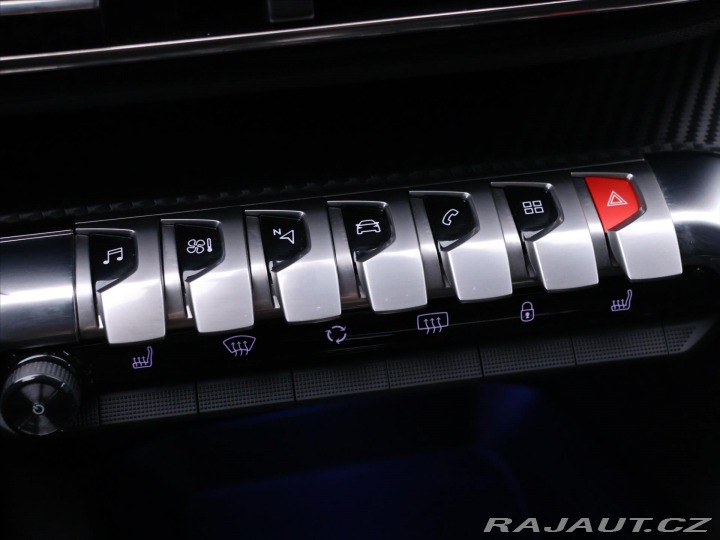 Peugeot 3008 1,2 PT 130k Aut. LED CZ D 2023