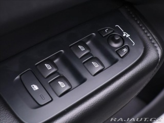 Volvo XC60 2,0 B4 145kW Aut. Momentu 2021