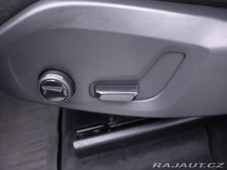 Volvo XC60 2,0 B4 145kW Aut. Momentu 2021