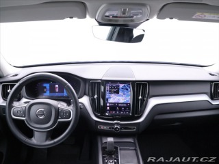 Volvo XC60 2,0 B4 145kW Aut. Momentu 2021