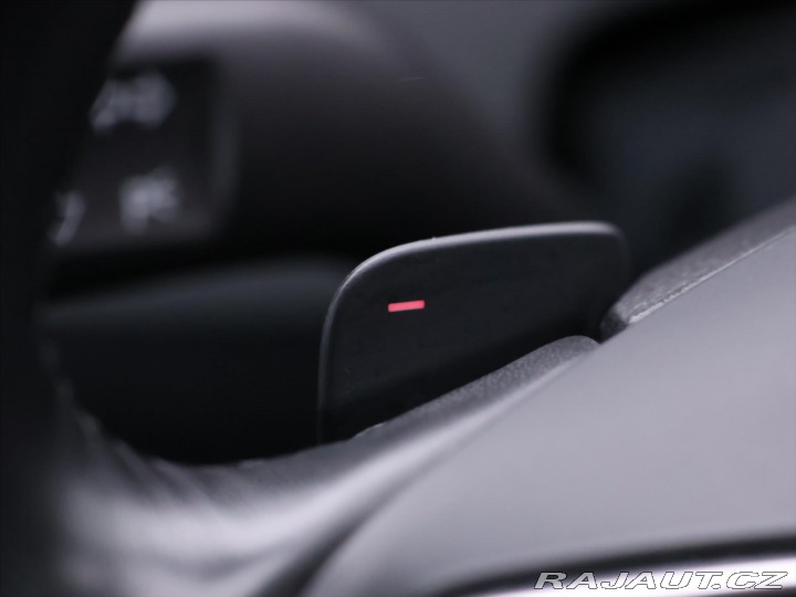 Volkswagen Passat 2,0 TDI 103kW DSG Serv.Kn 2013