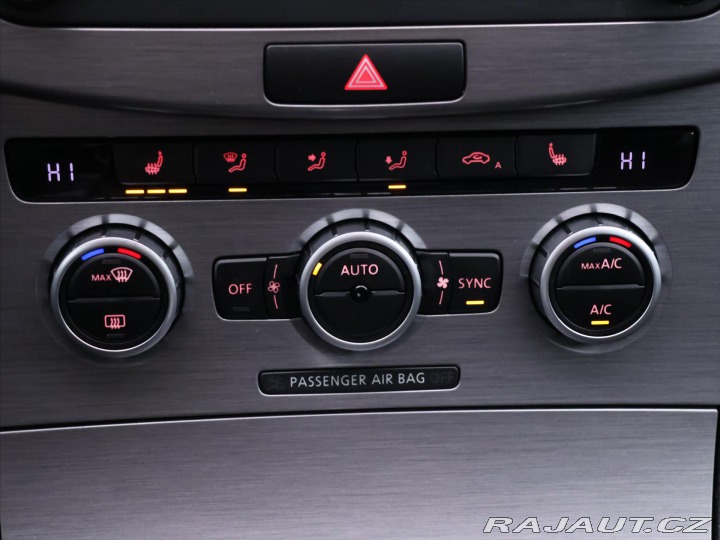 Volkswagen Passat 2,0 TDI 103kW DSG Serv.Kn 2013