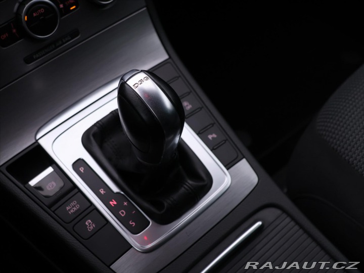 Volkswagen Passat 2,0 TDI 103kW DSG Serv.Kn 2013