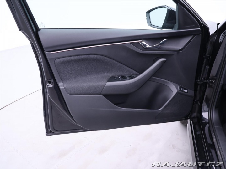 Škoda Kamiq 1,0 TSI 85 kW CZ 3731km 2025