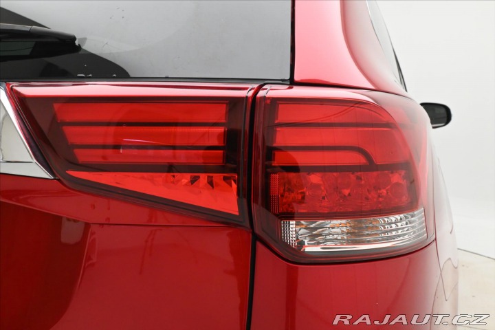 Mitsubishi Outlander 2,4 PHEV Intense+ 4WD Zár 2021