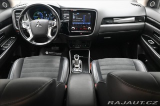 Mitsubishi Outlander 2,4 PHEV Intense+ 4WD Zár 2021