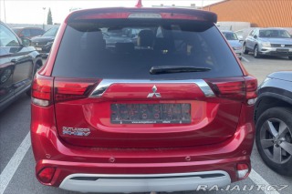 Mitsubishi Outlander 2,4 PHEV Intense+ 4WD VŮZ 2021